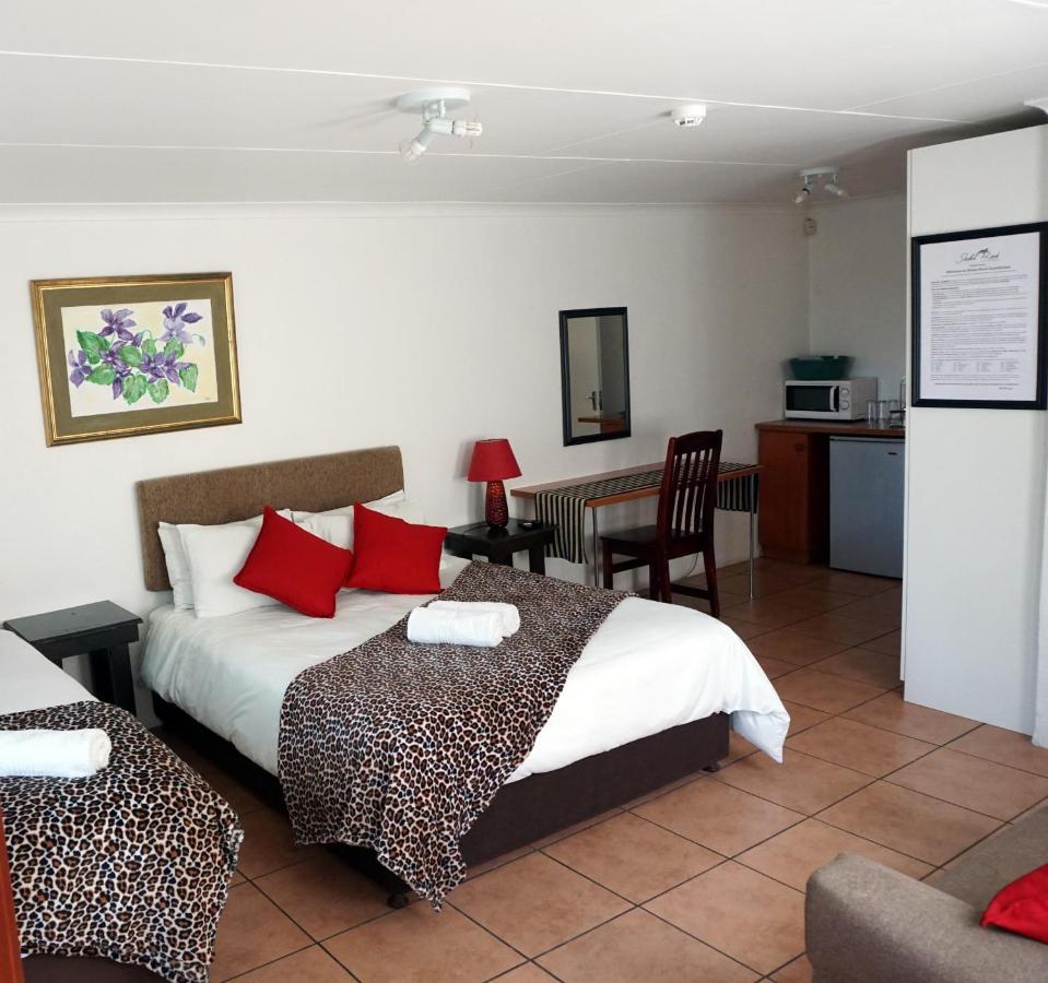 Sheba Rock Guesthouse Mbombela Eksteriør billede